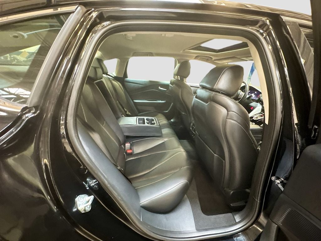 2025 Acura TLX Technology Package