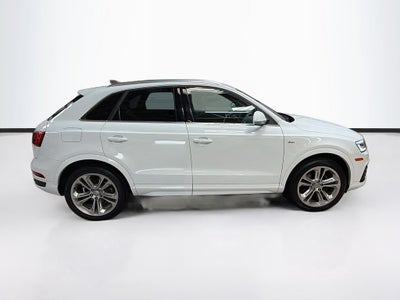 2016 Audi Q3 2.0T Prestige quattro
