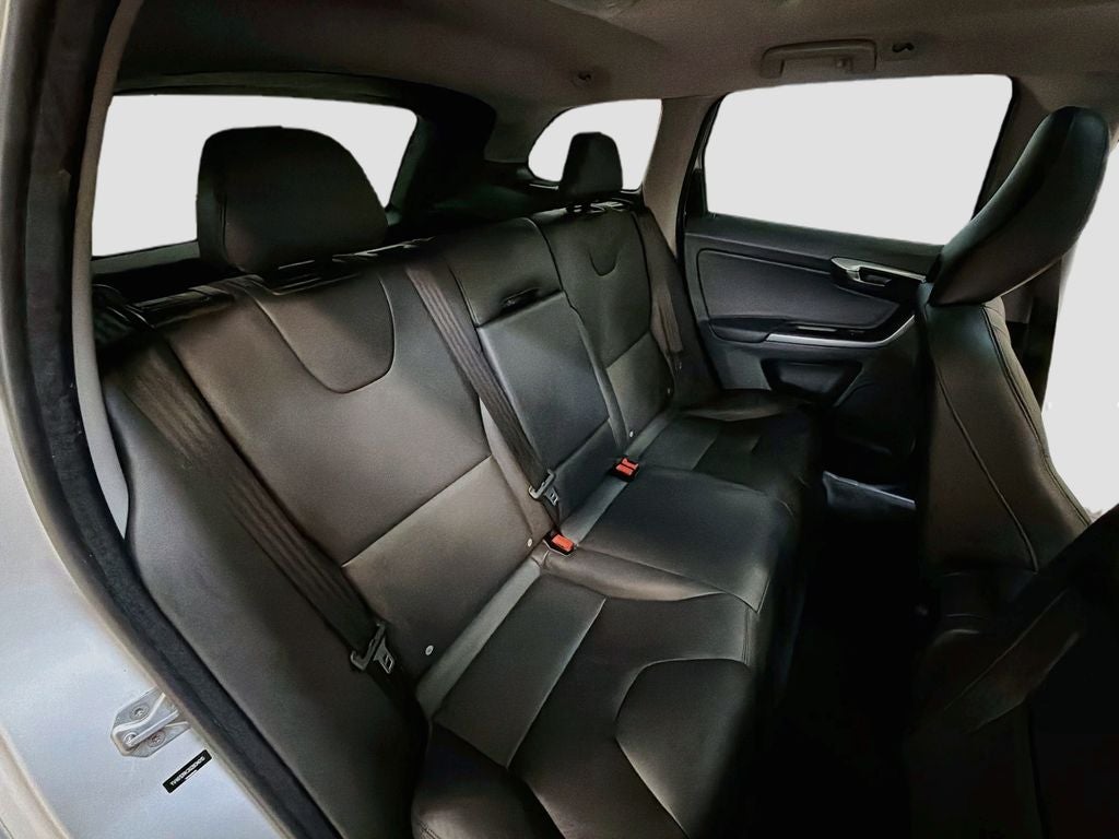2016 Volvo XC60 T5 Premier
