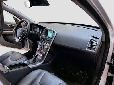 2016 Volvo XC60 T5 Premier