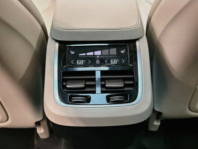 2023 Volvo XC90 B5 Core