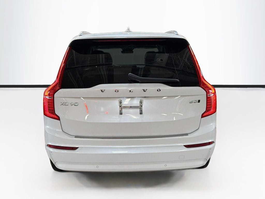 2023 Volvo XC90 B5 Core